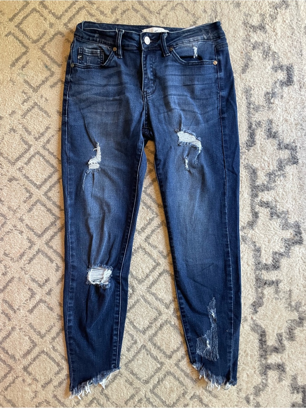 Kancan Distressed Women's skinny Jeans - Frayed Hem size 7